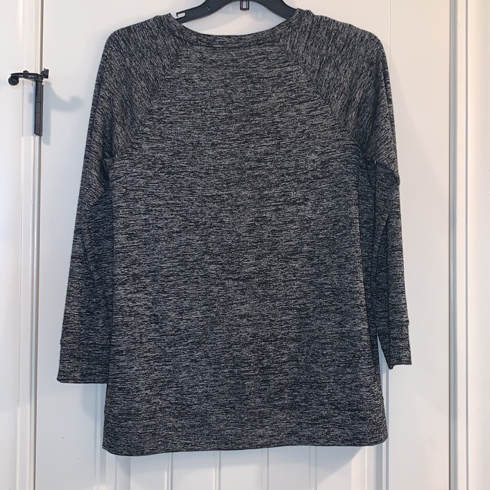 Womens Top - Picture 2 of 2